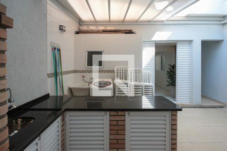 Casa à venda com 170m², 3 quartos e 2 vagasÁrea comum - Churrasqueira