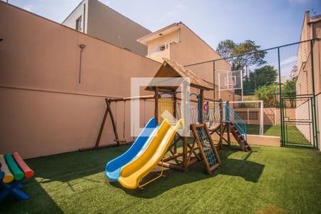 Apartamento à venda com 193m², 4 quartos e 3 vagas Apartamento à venda com 193m², 4 quartos e 3 vagasÁrea Comum - Playground