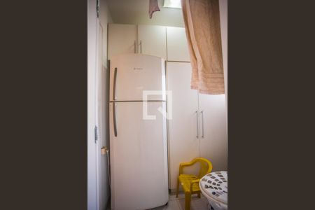 Apartamento à venda com 193m², 4 quartos e 3 vagas Apartamento à venda com 193m², 4 quartos e 3 vagasQuarto de Serviço