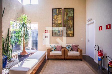 Apartamento à venda com 193m², 4 quartos e 3 vagas Apartamento à venda com 193m², 4 quartos e 3 vagasHall social