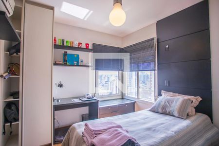 Apartamento à venda com 193m², 4 quartos e 3 vagas Apartamento à venda com 193m², 4 quartos e 3 vagasSuíte 2