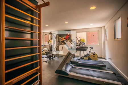 Apartamento à venda com 193m², 4 quartos e 3 vagas Apartamento à venda com 193m², 4 quartos e 3 vagasÁrea comum - Academia