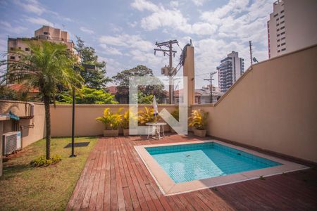 Apartamento à venda com 193m², 4 quartos e 3 vagas Apartamento à venda com 193m², 4 quartos e 3 vagasÁrea comum - Piscina