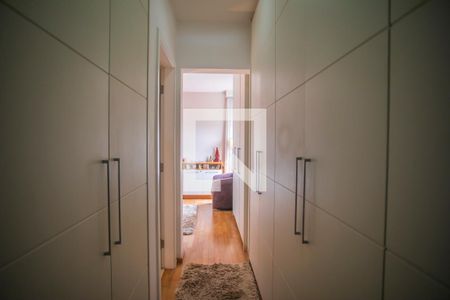 Apartamento à venda com 193m², 4 quartos e 3 vagas Apartamento à venda com 193m², 4 quartos e 3 vagasCloset