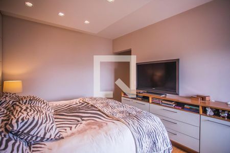 Apartamento à venda com 193m², 4 quartos e 3 vagas Apartamento à venda com 193m², 4 quartos e 3 vagasSuíte 1