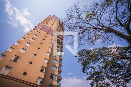 Apartamento à venda com 193m², 4 quartos e 3 vagas Apartamento à venda com 193m², 4 quartos e 3 vagasFachada