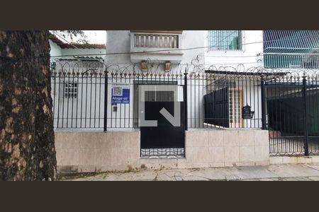 Apartamento para alugar com 80m², 2 quartos e sem vaga Apartamento para alugar com 80m², 2 quartos e sem vagaFachada