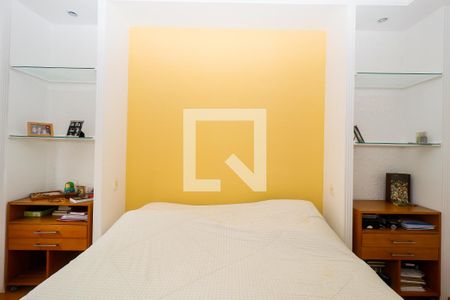 Apartamento à venda com 118m², 4 quartos e 3 vagasQuarto 1 - Suíte