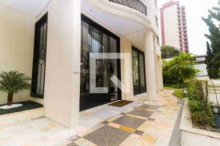 Apartamento à venda com 118m², 4 quartos e 3 vagasEntrada