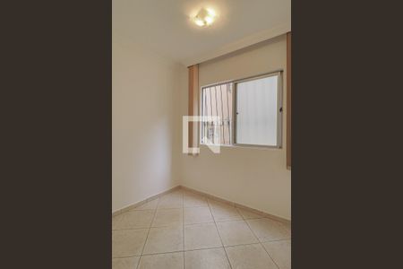 Quarto 1 de apartamento para alugar com 3 quartos, 52m² em Santa Cruz, Belo Horizonte