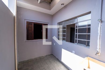 Casa para alugar com 50m², 1 quarto e sem vagaÁrea de Serviço