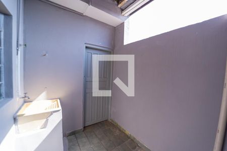 Casa para alugar com 50m², 1 quarto e sem vagaÁrea de Serviço