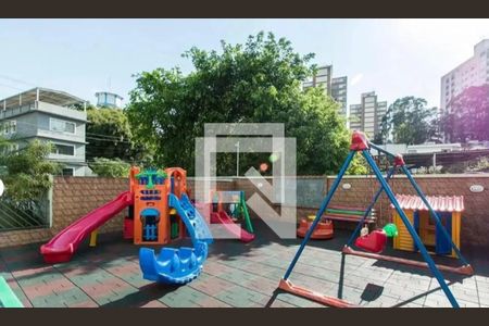 Apartamento à venda com 75m², 3 quartos e 1 vaga Apartamento à venda com 75m², 3 quartos e 1 vagaÁrea Comum - Playground