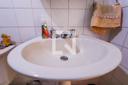 Apartamento à venda com 75m², 3 quartos e 1 vaga Apartamento à venda com 75m², 3 quartos e 1 vagaBanheiro Social
