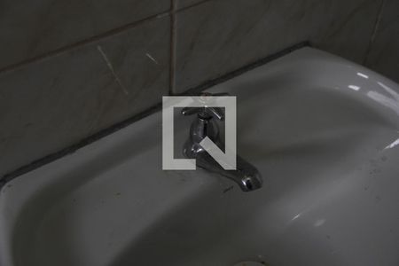 Banheiro - Torneira de kitnet/studio para alugar com 1 quarto, 20m² em Jardim São Luís, Suzano