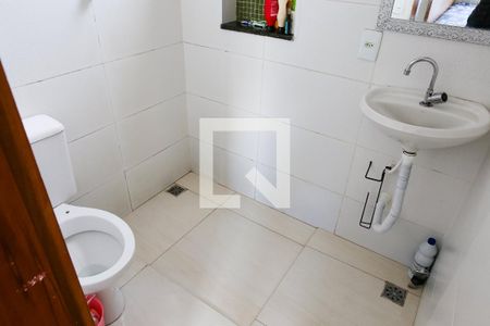 Casa à venda com 128m², 2 quartos e 2 vagasBanheiro Social