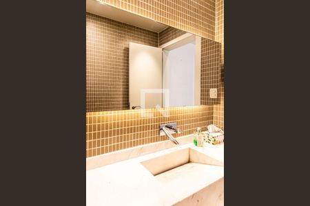 Lavabo de apartamento para alugar com 5 quartos, 327m² em Consolação, São Paulo