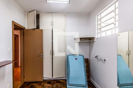 Apartamento para alugar com 327m², 5 quartos e 3 vagasQuarto de serviço