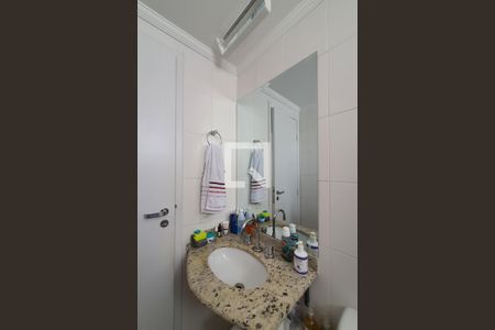 Apartamento à venda com 63m², 2 quartos e 1 vaga Apartamento à venda com 63m², 2 quartos e 1 vagaBanheiro