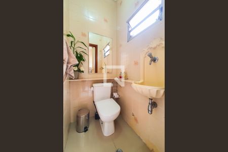 Casa à venda com 170m², 3 quartos e 1 vagaBanheiro de Serviço