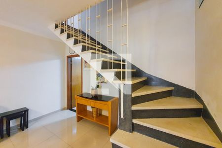 Escada de casa à venda com 3 quartos, 170m² em Ipiranga, São Paulo