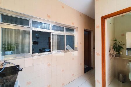 Casa à venda com 170m², 3 quartos e 1 vagaÁrea de Serviço