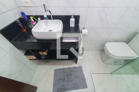 Casa à venda com 170m², 3 quartos e 1 vagaBanheiro