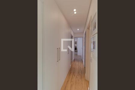 Apartamento à venda com 198m², 3 quartos e 3 vagasCorredor