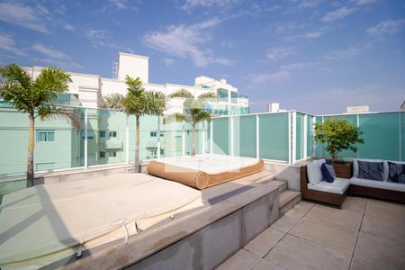 Apartamento à venda com 198m², 3 quartos e 3 vagasTerraço