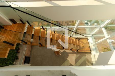 Apartamento à venda com 198m², 3 quartos e 3 vagasEscada