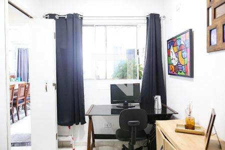 Apartamento à venda com 106m², 4 quartos e 1 vagaEscritorio