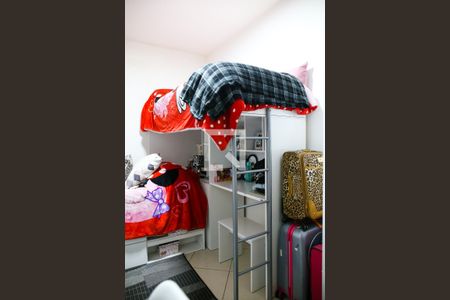 Apartamento à venda com 106m², 4 quartos e 1 vagaQuarto 2