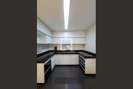 Apartamento à venda com 111m², 3 quartos e 3 vagasCozinha