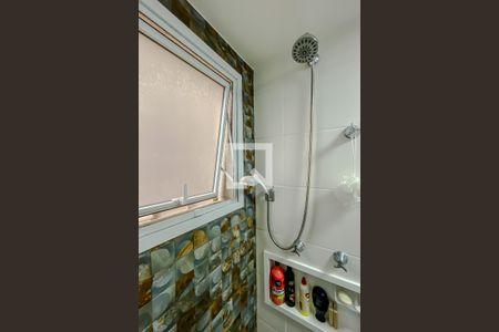 Apartamento à venda com 68m², 2 quartos e 1 vagaSuíte banheiro 