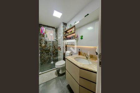 Apartamento à venda com 68m², 2 quartos e 1 vagaSuíte banheiro 