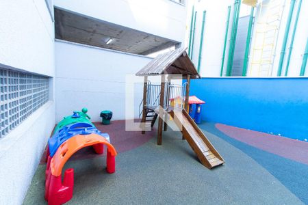 Apartamento para alugar com 42m², 2 quartos e sem vaga Apartamento para alugar com 42m², 2 quartos e sem vagaPlayground