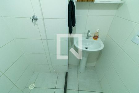 Apartamento para alugar com 42m², 2 quartos e sem vaga Apartamento para alugar com 42m², 2 quartos e sem vagaBanheiro