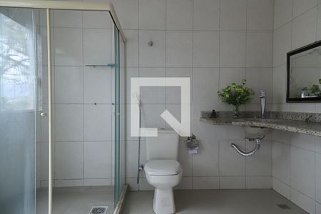 Banheiro da suíte 1 de casa à venda com 2 quartos, 107m² em Recreio dos Bandeirantes, Rio de Janeiro