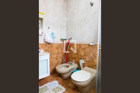 Casa à venda com 355m², 5 quartos e 3 vagasBanheiro da Suite 1