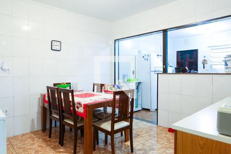 Casa à venda com 355m², 5 quartos e 3 vagasCozinha