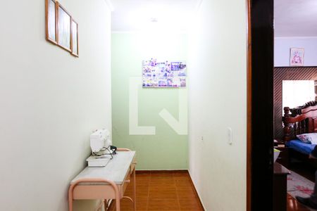 Corredor de casa à venda com 5 quartos, 355m² em Parque Novo Oratório, Santo André