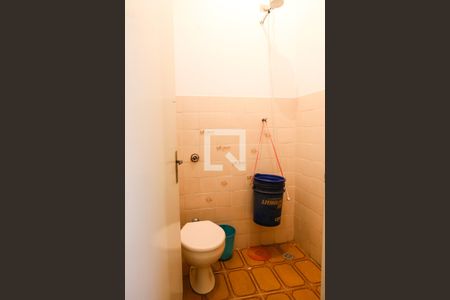 Casa à venda com 355m², 5 quartos e 3 vagasBanheiro da Lavanderia