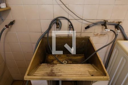 Casa à venda com 355m², 5 quartos e 3 vagasLavanderia