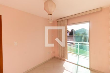 Quarto 1 de casa para alugar com 2 quartos, 106m² em Praça Seca, Rio de Janeiro