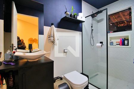 Banheiro da Suíte 1 de casa à venda com 2 quartos, 164m² em Parque Erasmo Assunção, Santo André