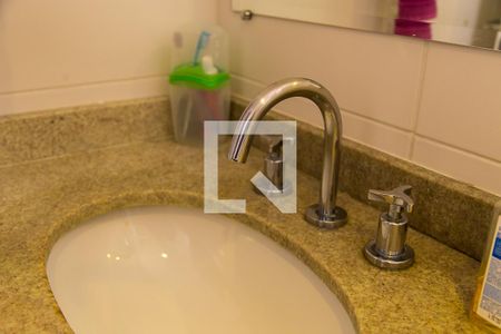 Apartamento à venda com 101m², 3 quartos e 2 vagasBanheiro Social - Detalhe