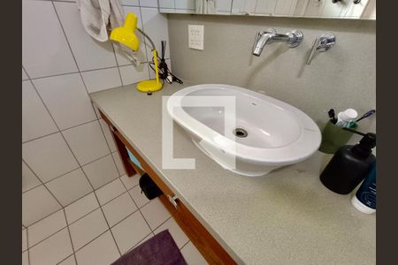 Apartamento à venda com 200m², 3 quartos e sem vagaSuíte banheiro