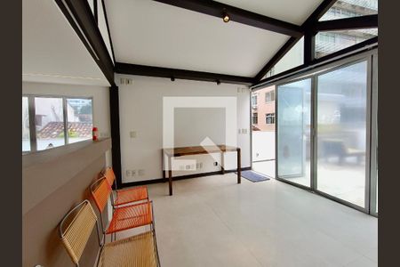 Apartamento à venda com 200m², 3 quartos e sem vagaCobertura 