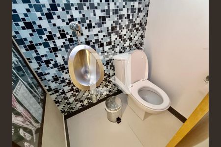 Apartamento à venda com 200m², 3 quartos e sem vagaLavabo