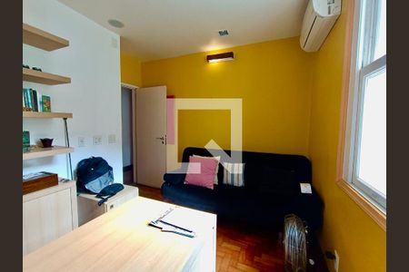 Apartamento à venda com 200m², 3 quartos e sem vagaQuarto Quarto